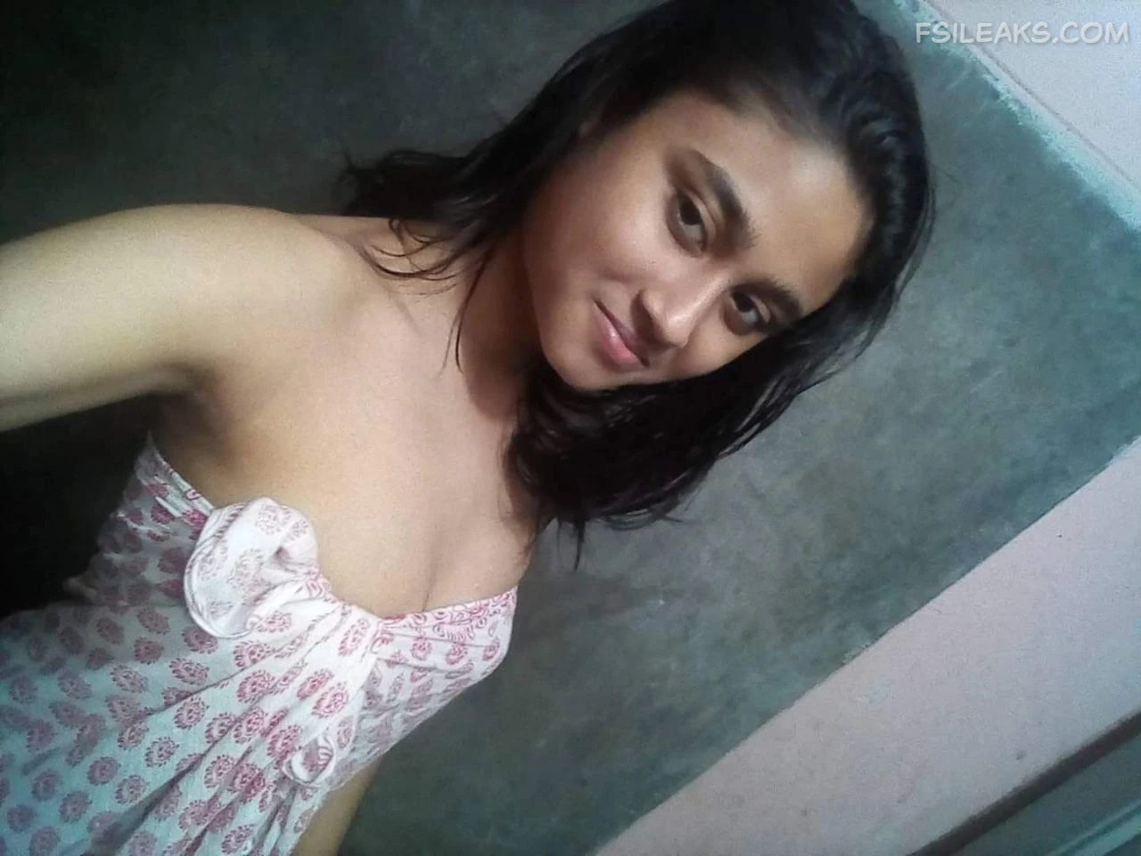 Cute Slim Bengali Girl Boobs Nude Show Photos - 24 Cute Slim Bengali Girl Boobs Nude Show Photos - 23