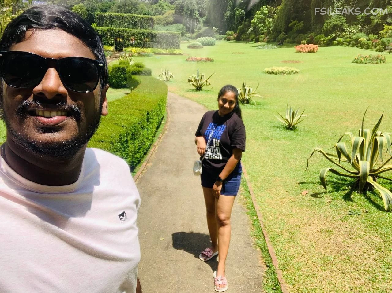 Married Indian Couple Nude Show Photos - 15