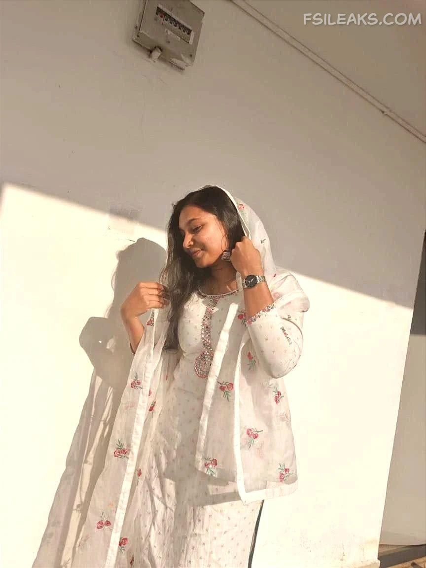 Punjabi Sexy Girl Nude Show Photos - 12 Punjabi Sexy Girl Nude Show Photos - 11