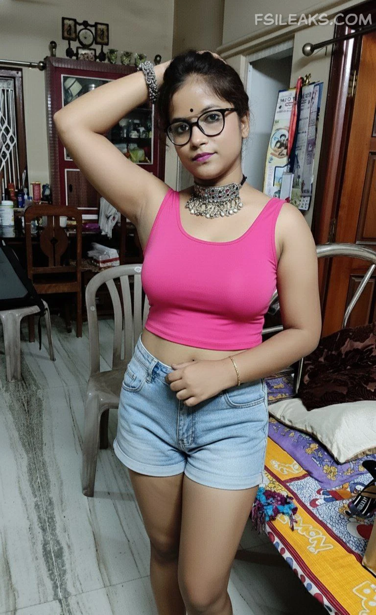 Sexy Bengali Wife Nude Show Photos - 55