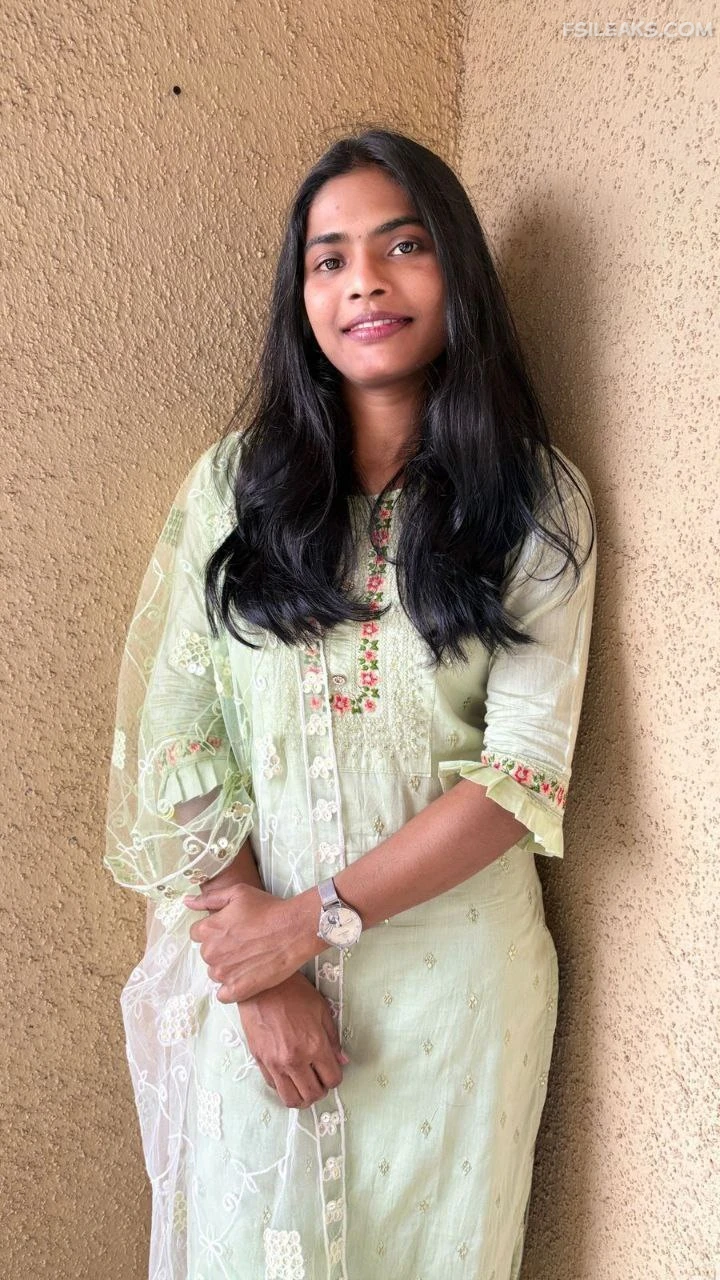 Sexy Slim Marathi Girl Nude Show Photos Part 1 - 51