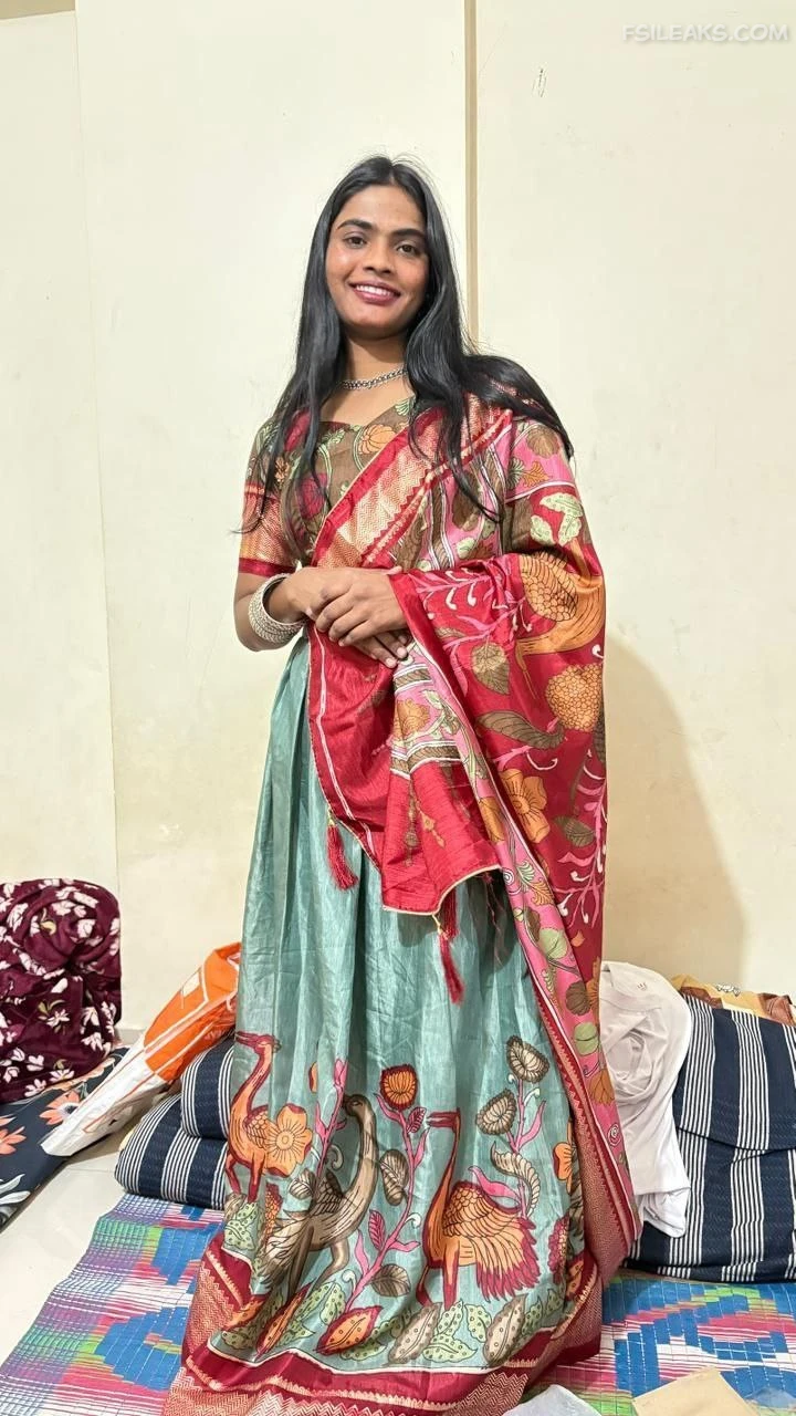 Sexy Slim Marathi Girl Nude Show Photos Part 1 - 61