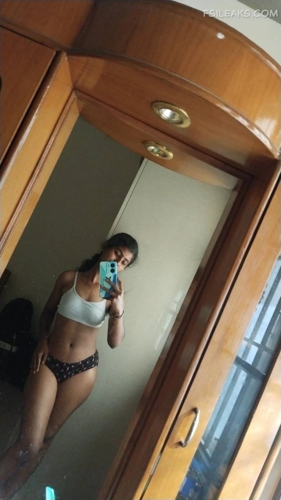 Slim Bengali Teen(18+) Girl Bedroom Boobs Nude Show Photos - 35