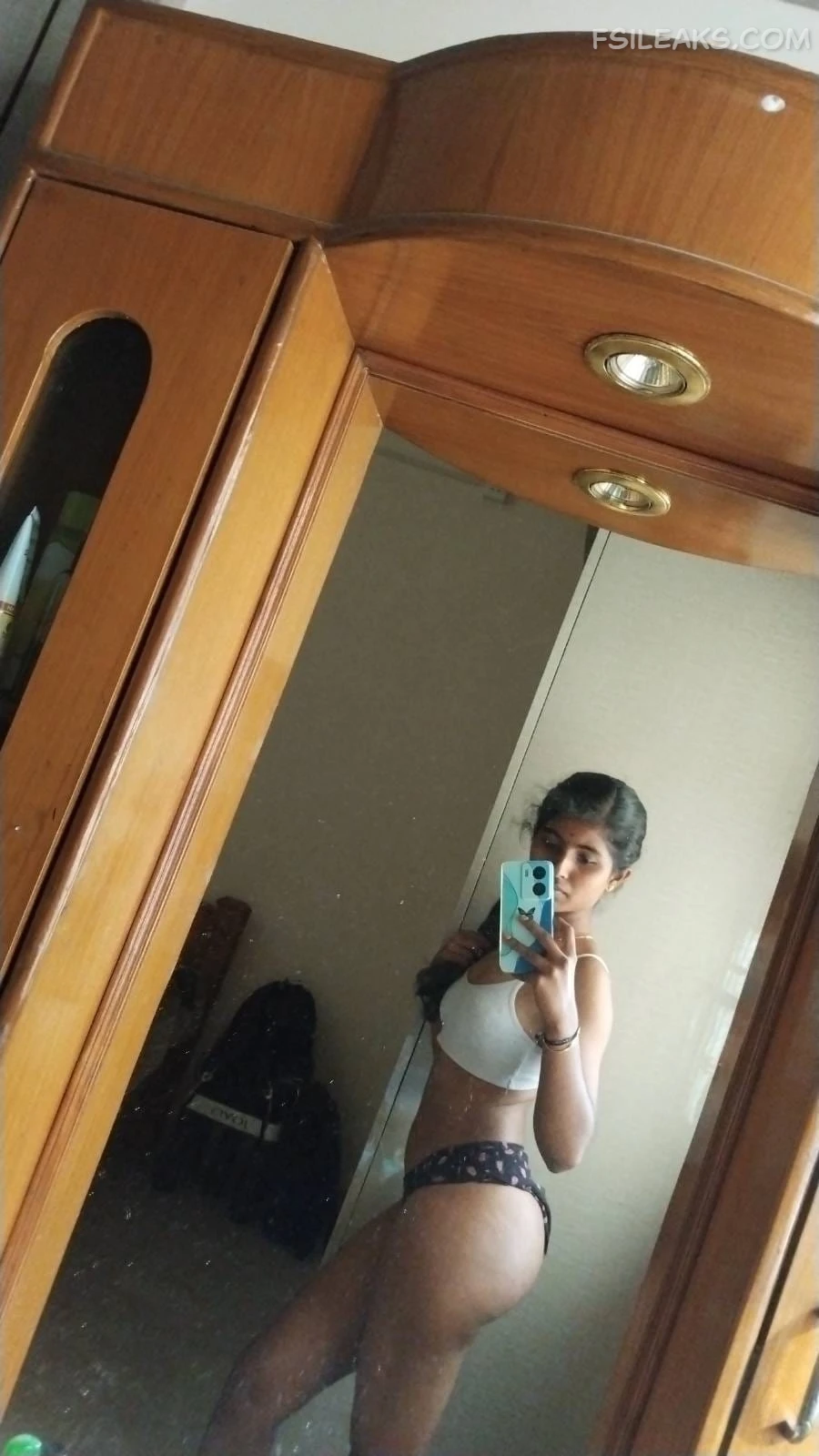 Slim Bengali Teen(18+) Girl Bedroom Boobs Nude Show Photos - 41