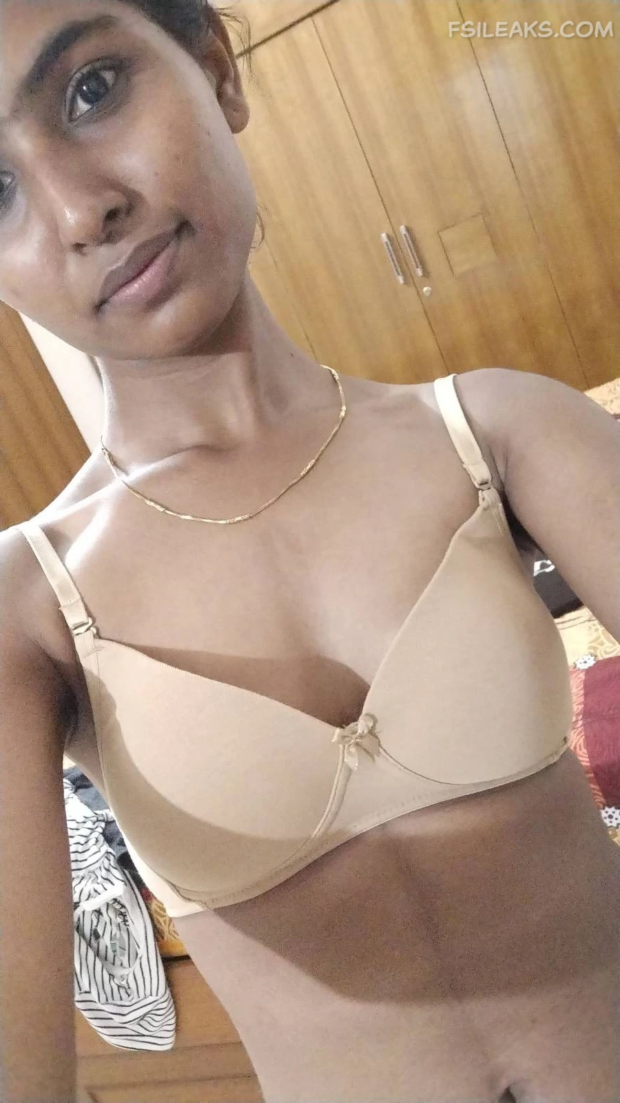 Slim Bengali Teen(18+) Girl Bedroom Boobs Nude Show Photos - 13