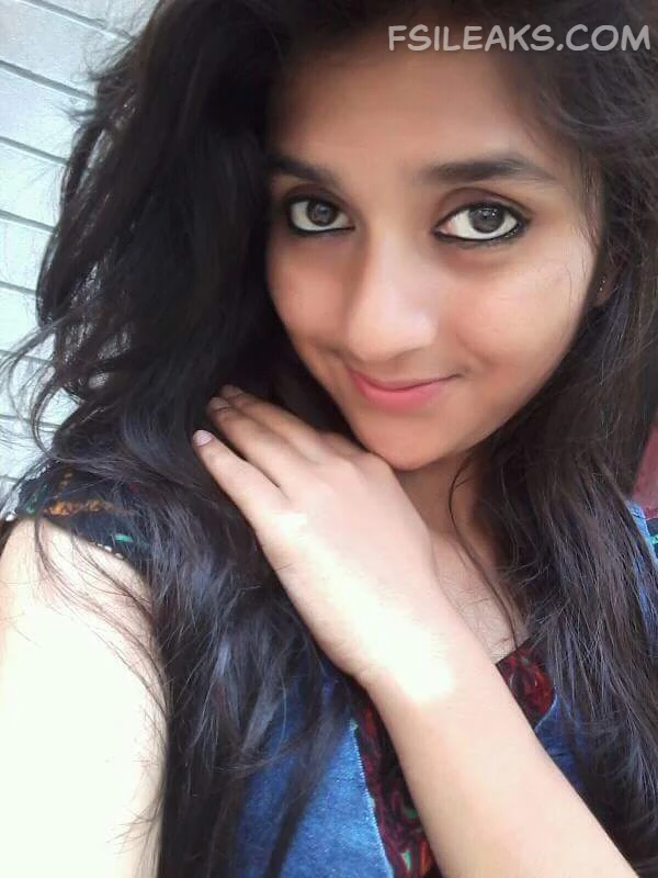 Slim Bengali Teen(18+) Girl Boobs Nude Show Photos - 41