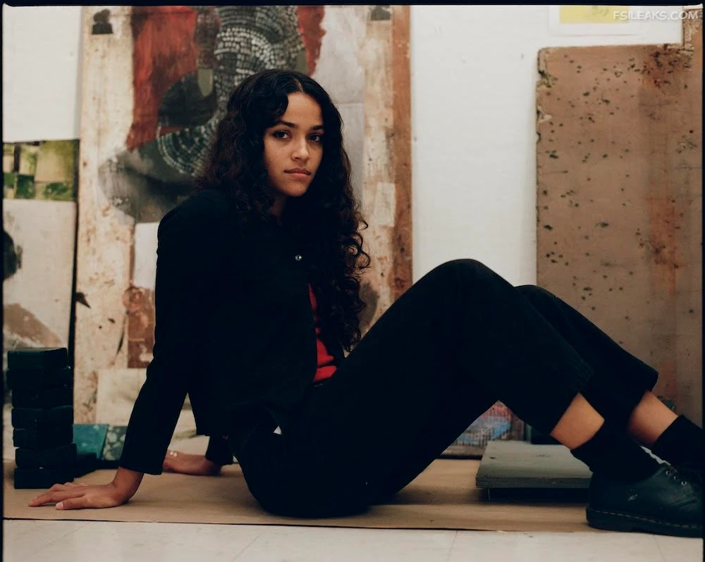 Slim Indian Sexy Girl Nude Show Photos Part 1 - 17