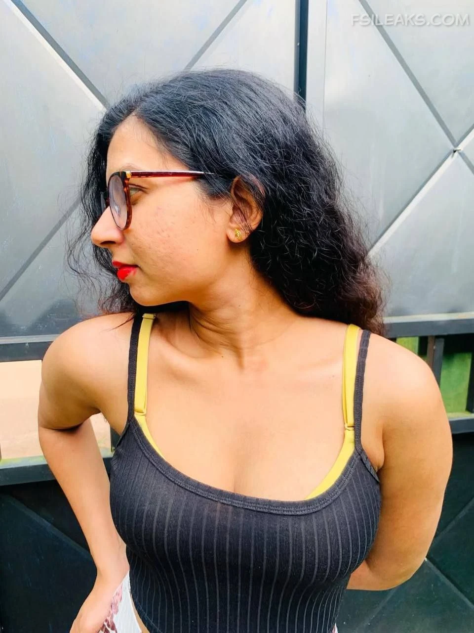 Sri Lankan Hot Wife Nude Show Photos - 47