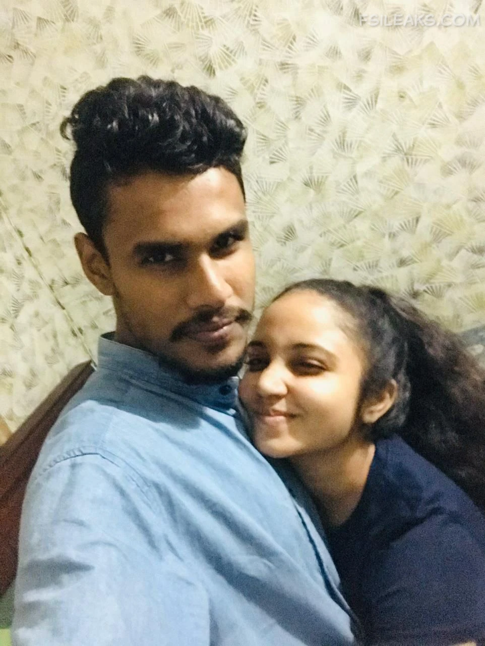 Sri Lankan Model Fully Nude Show With Boyfriend Photos - 7