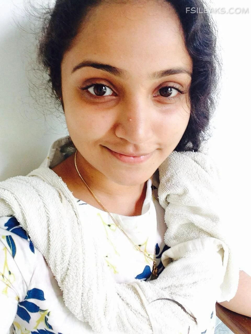 Sri Lankan Model Fully Nude Show With Boyfriend Photos - 11