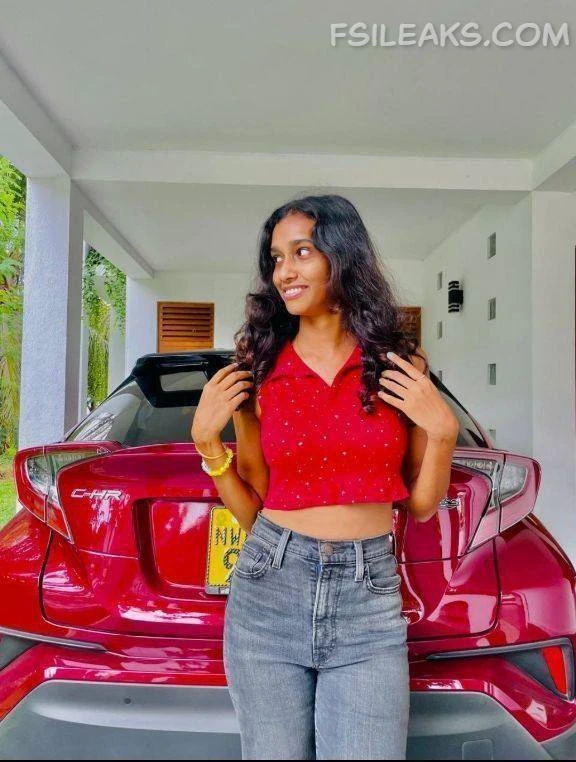 Sri Lankan Slim Girl Showing Asshole Nude Photos - 26 Sri Lankan Slim Girl Showing Asshole Nude Photos - 25