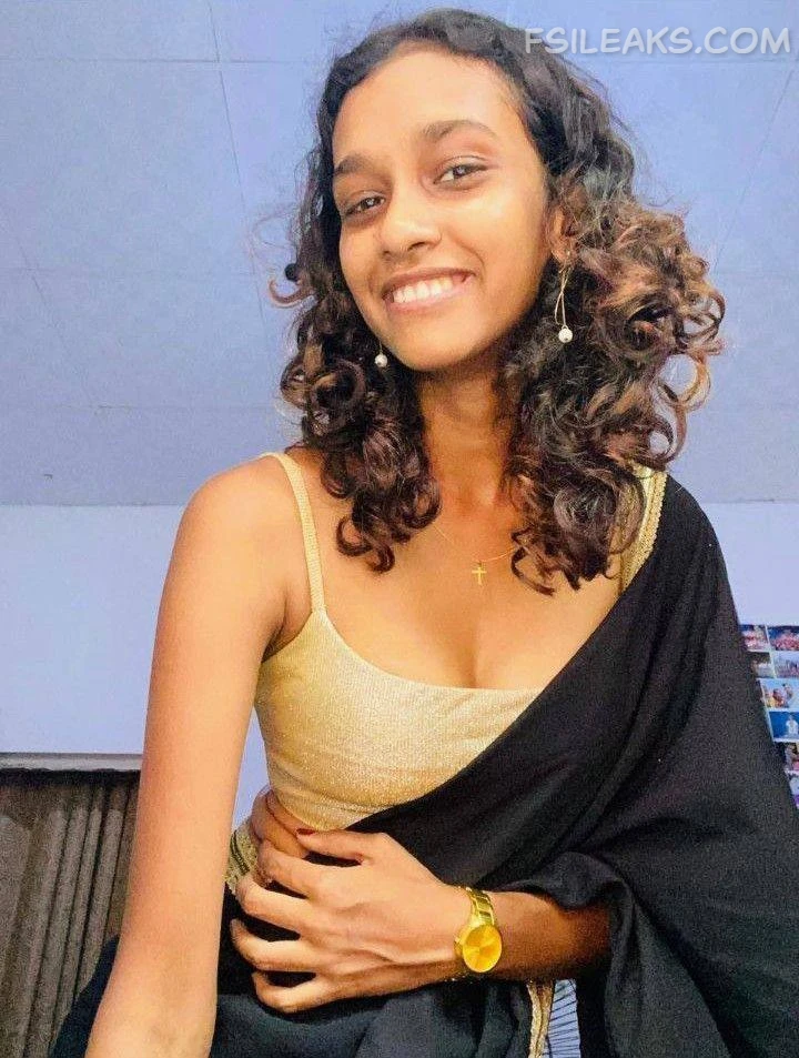 Sri Lankan Slim Girl Showing Asshole Nude Photos - 28 Sri Lankan Slim Girl Showing Asshole Nude Photos - 27