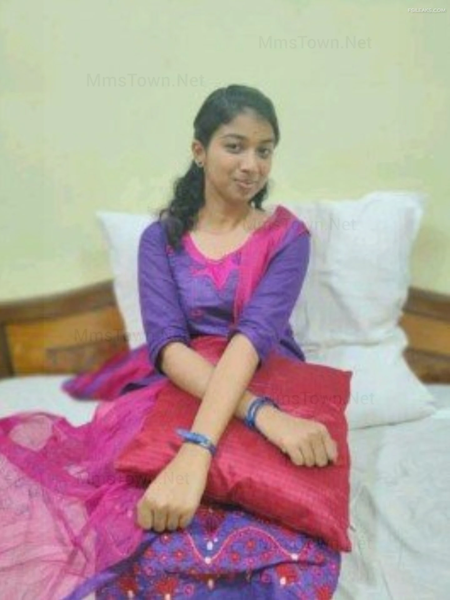 Tamil College Girlfriend Nude Show Photos - 27