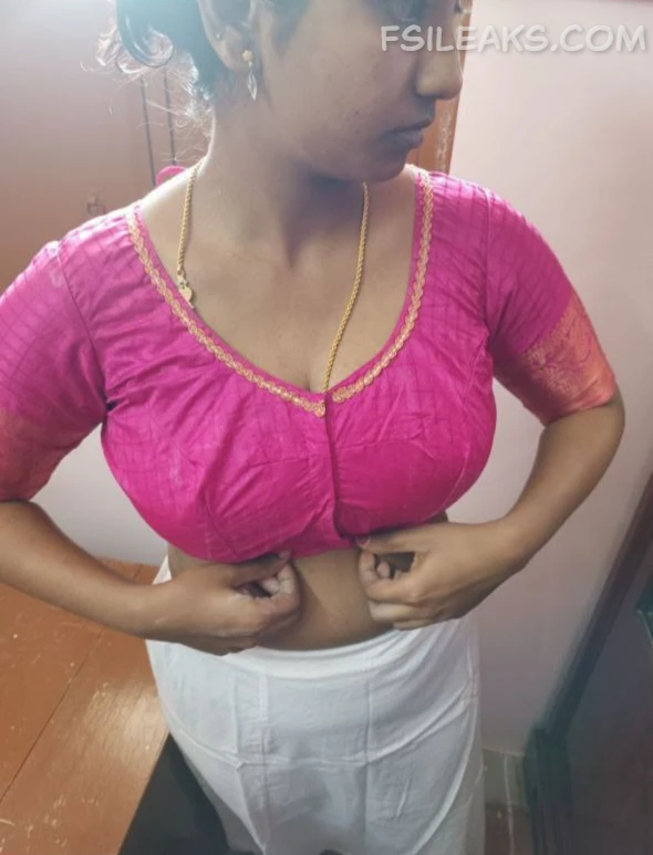 Tamil Horny Wife Nude Show Photos - 9