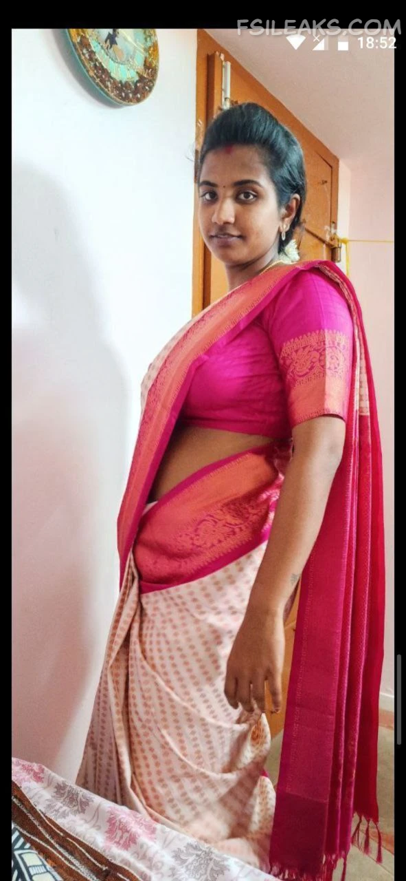 Tamil Horny Wife Nude Show Photos - 1