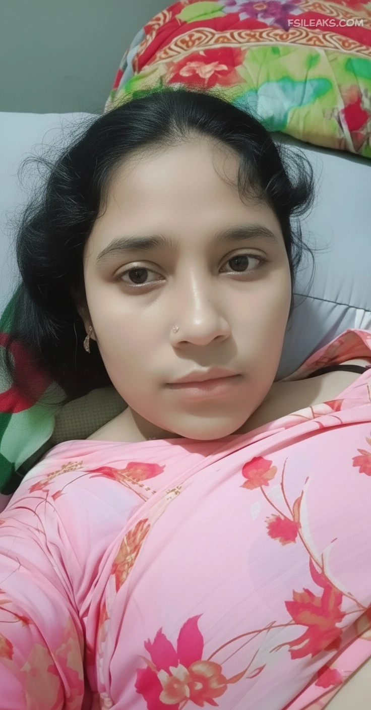 Bangladeshi Hijabi Bhabhi Nude Show Photos - 23