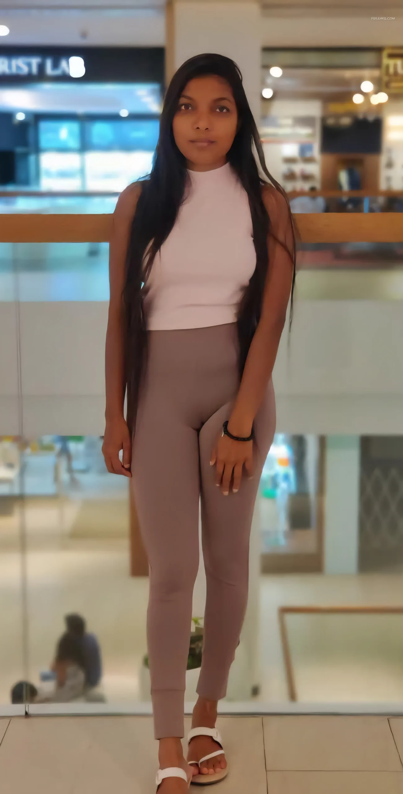 Beautiful Sri Lankan Wife Nude Show Photos - 6 Beautiful Sri Lankan Wife Nude Show Photos - 5