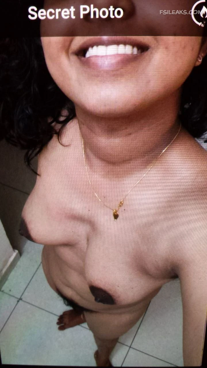 Beautiful Tamil Girlfriend Nude Show Photos - 16 Beautiful Tamil Girlfriend Nude Show Photos - 15