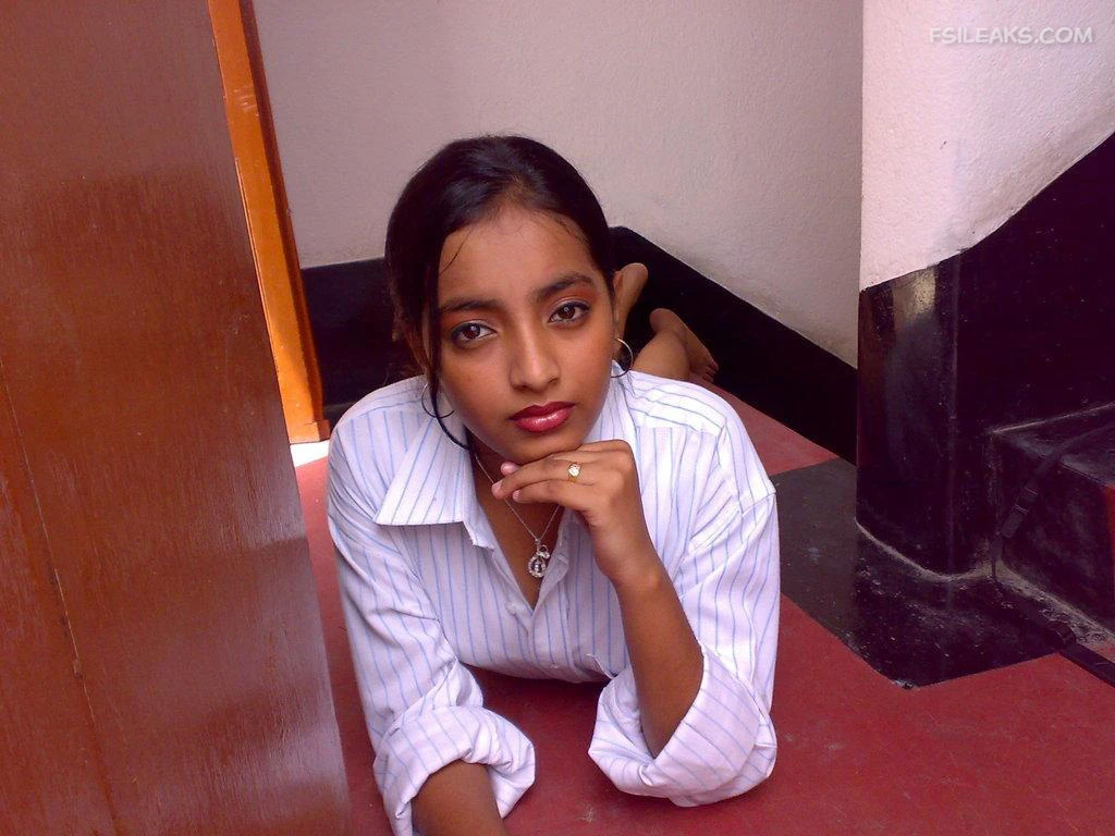 Bengali Hot Girl Friend Nude Show Photos - 34 Bengali Hot Girl Friend Nude Show Photos - 33