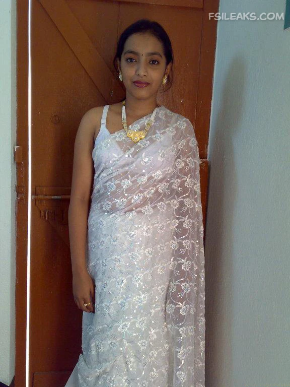 Bengali Hot Girl Friend Nude Show Photos - 47