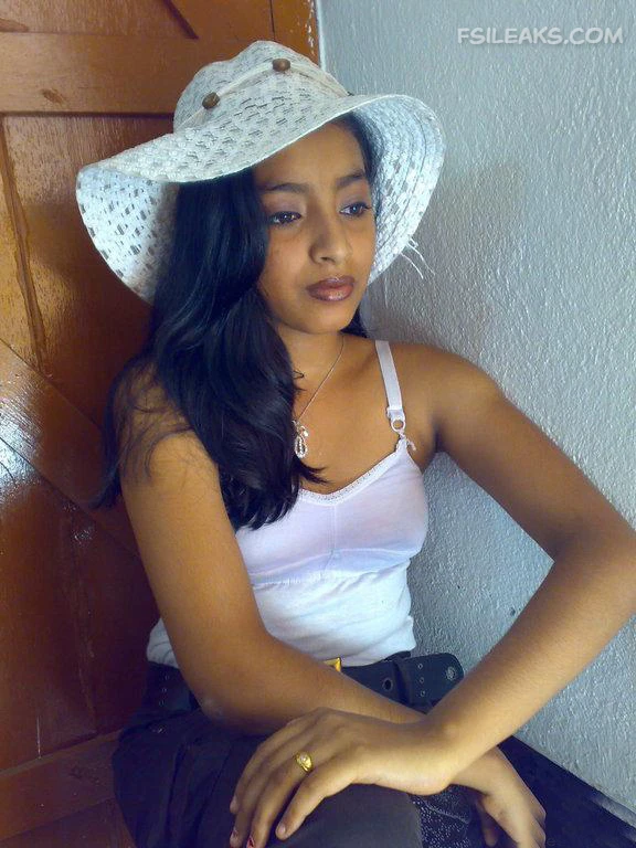 Bengali Hot Girl Friend Nude Show Photos - 24 Bengali Hot Girl Friend Nude Show Photos - 23