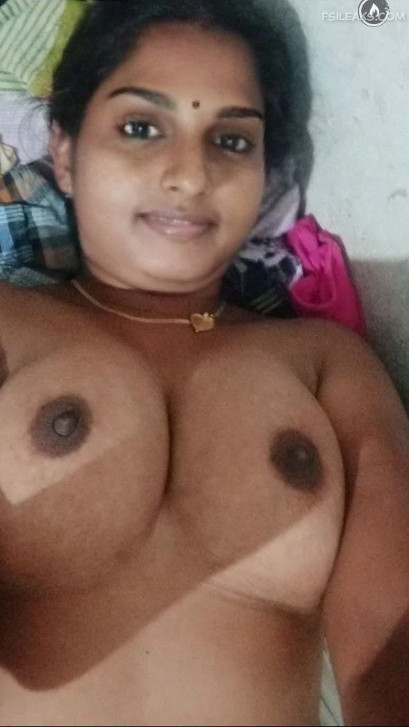 Big Boobs Indian Milf Nude Show Photos - 2 Big Boobs Indian Milf Nude Show Photos - 1