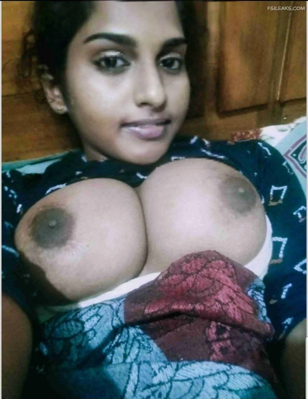 Big Boobs Indian Milf Nude Show Photos - 14 Big Boobs Indian Milf Nude Show Photos - 13