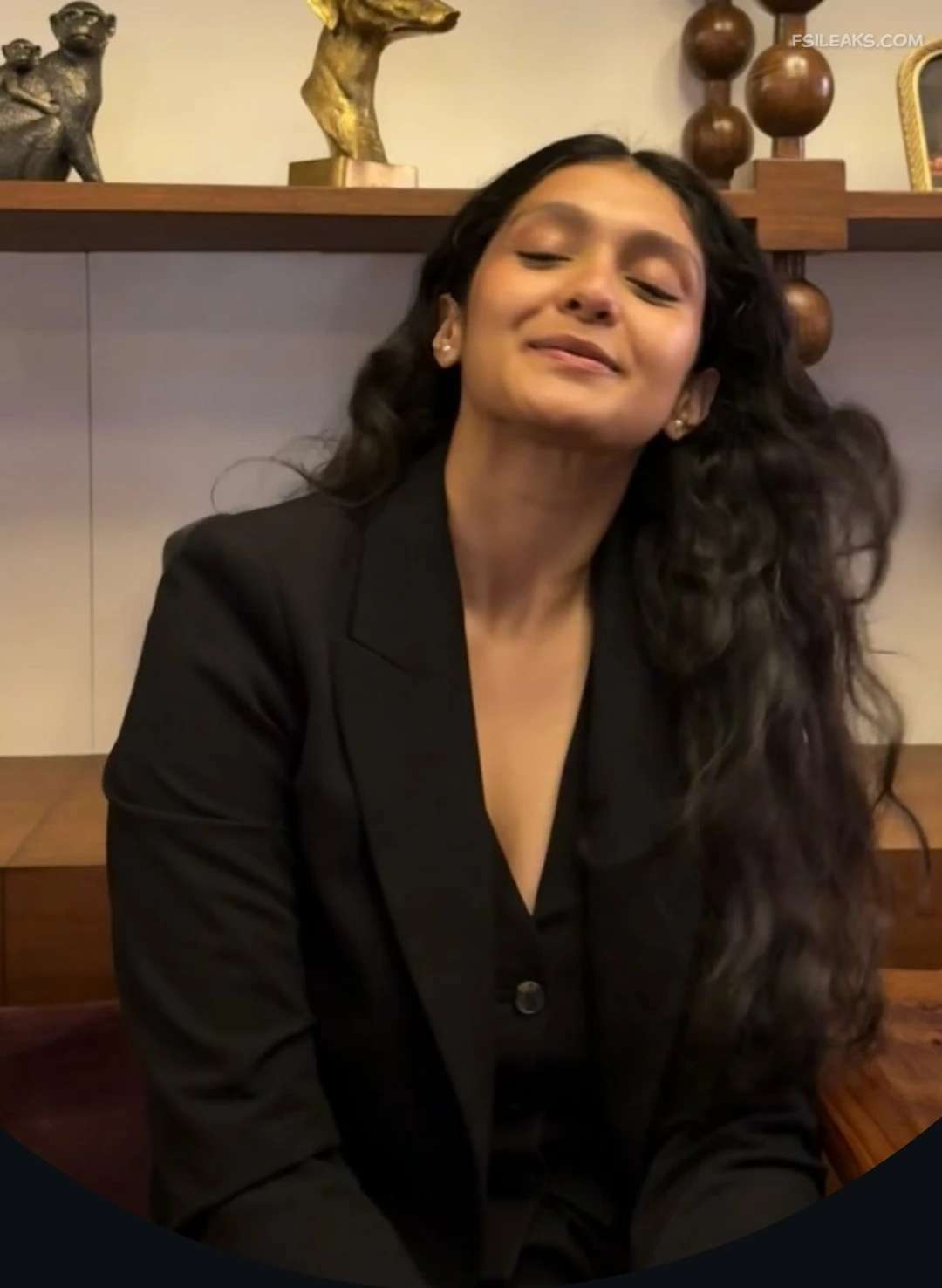 Gorgeous Horny Girl Nude Show Photos - 1