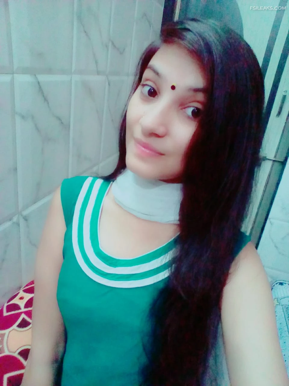 Gujrati Slim Young Girl Nude Show Photos - 26 Gujrati Slim Young Girl Nude Show Photos - 25