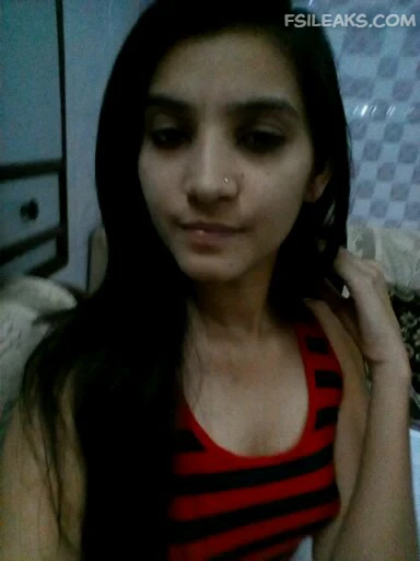 Gujrati Slim Young Girl Nude Show Photos - 36 Gujrati Slim Young Girl Nude Show Photos - 35