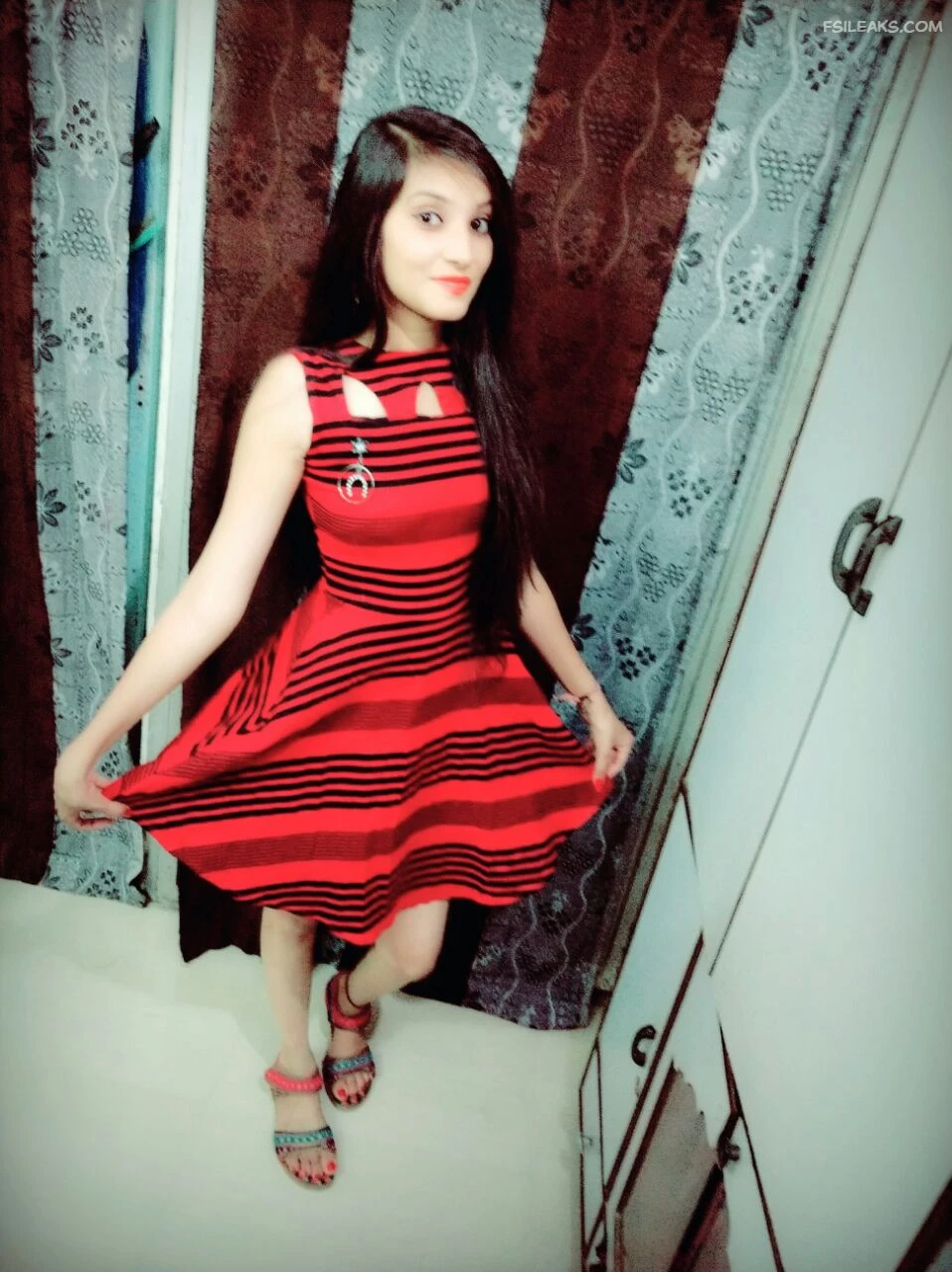 Gujrati Slim Young Girl Nude Show Photos - 42 Gujrati Slim Young Girl Nude Show Photos - 41