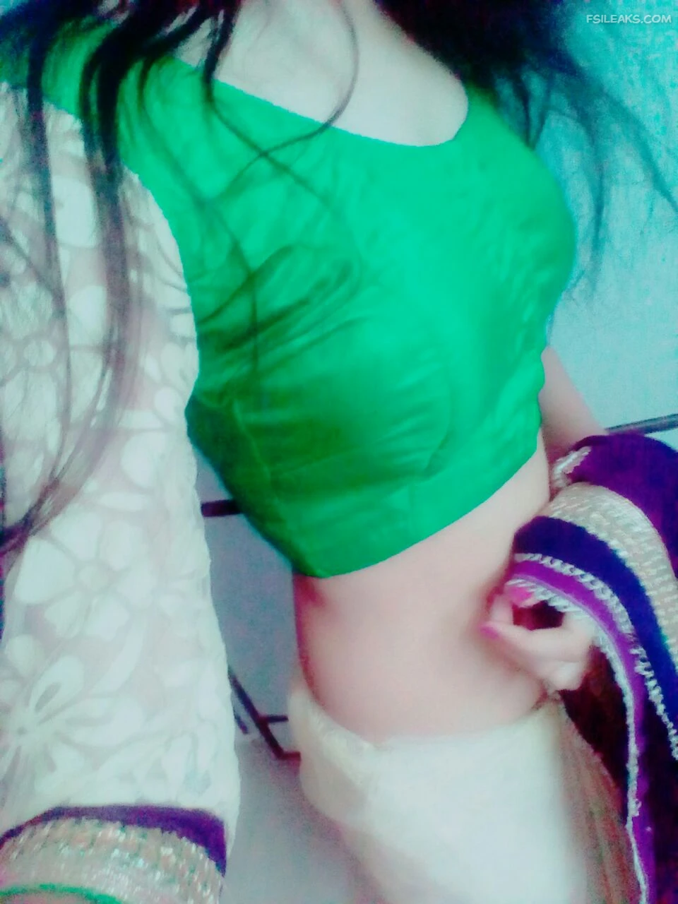 Gujrati Slim Young Girl Nude Show Photos - 4 Gujrati Slim Young Girl Nude Show Photos - 3