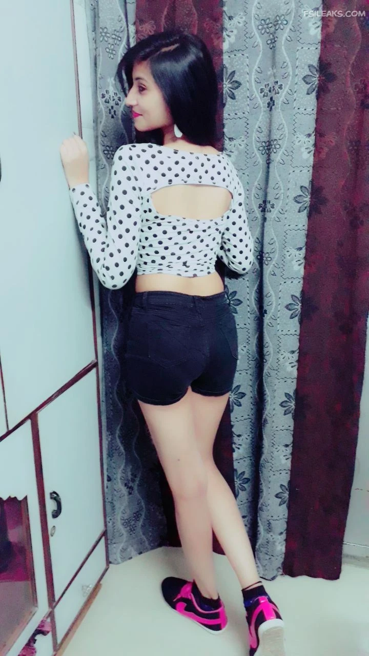 Gujrati Slim Young Girl Nude Show Photos - 16 Gujrati Slim Young Girl Nude Show Photos - 15