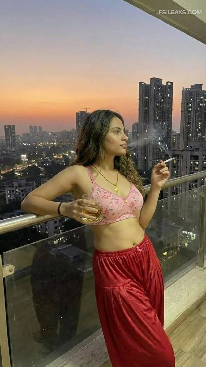 Hot Indian Gym Wife Nude Show Photos Part 1 - 50 Hot Indian Gym Wife Nude Show Photos Part 1 - 49