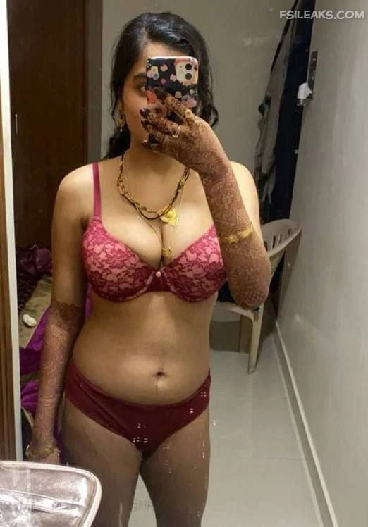 Mallu Beautiful Wife Nude Show Photos - 29