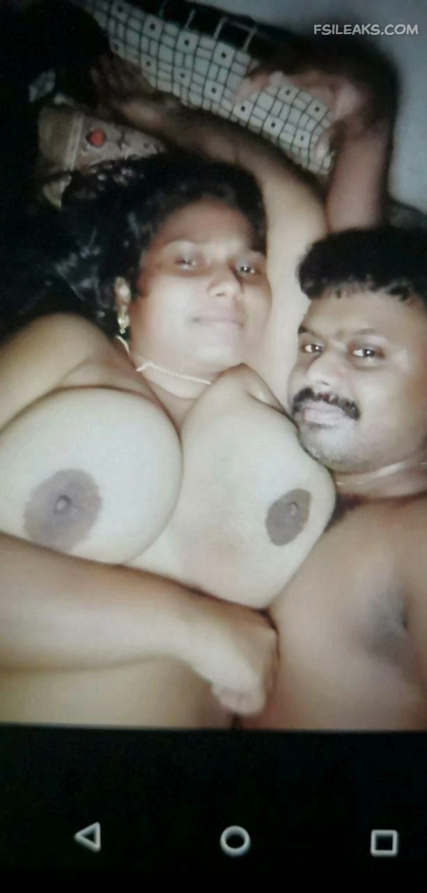 Married Tamil Couple Nude Show Photos - 9