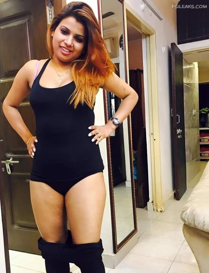 Office Girl Affair With Boss Nude Show Photos Part 1 - 25