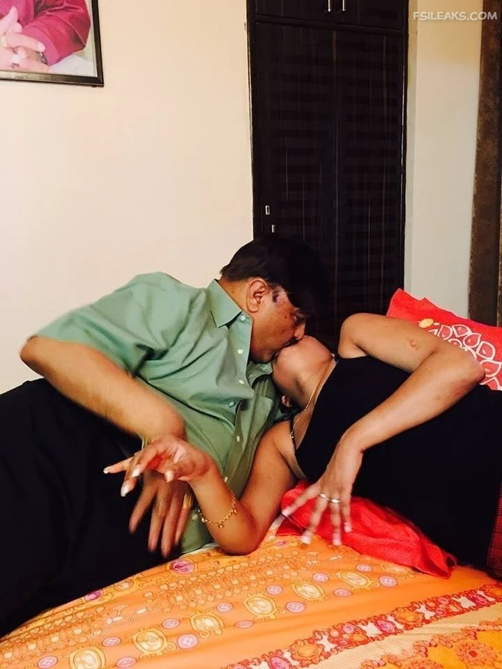 Office Girl Affair With Boss Nude Show Photos Part 1 - 49