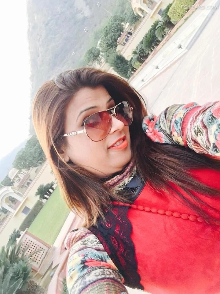 Office Girl Affair With Boss Nude Show Photos Part 2 - 18 Office Girl Affair With Boss Nude Show Photos Part 2 - 17