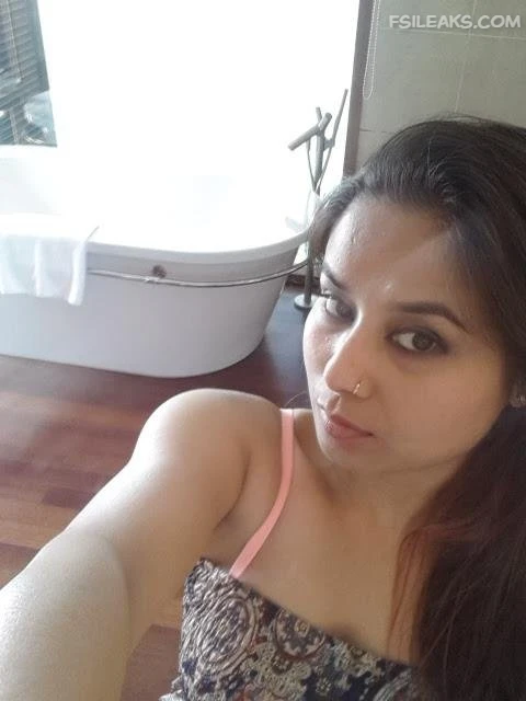 Office Girl Affair With Boss Nude Show Photos Part 2 - 20 Office Girl Affair With Boss Nude Show Photos Part 2 - 19