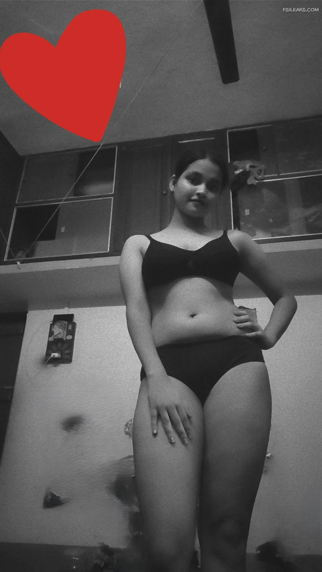 Sexy Cute Girlfriend Nude Show Photos - 30 Sexy Cute Girlfriend Nude Show Photos - 29