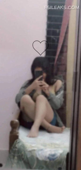 Sexy Indian Girl Friend Nude Show Photos - 14 Sexy Indian Girl Friend Nude Show Photos - 13