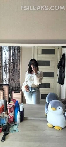 Sexy Indian Girlfriend Nude Show Photos - 7