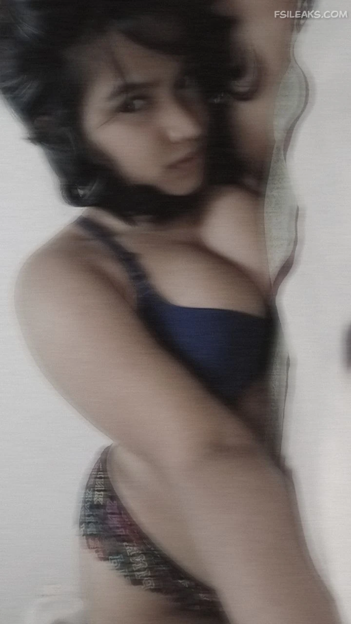 Sri Lankan Cute Girl Showing Body Nude Show Photos Part 1 - 25