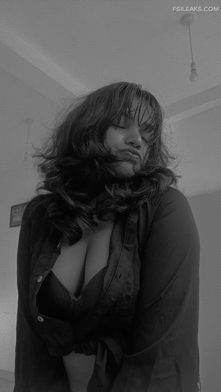 Sri Lankan Cute Girl Showing Body Nude Show Photos Part 2 - 51