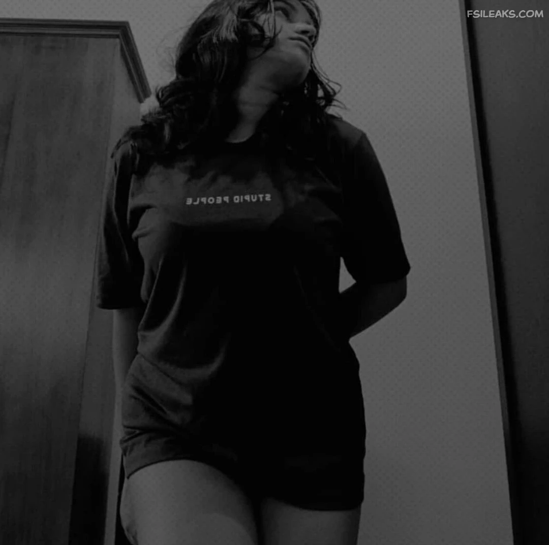 Sri Lankan Cute Girl Showing Body Nude Show Photos Part 2 - 3