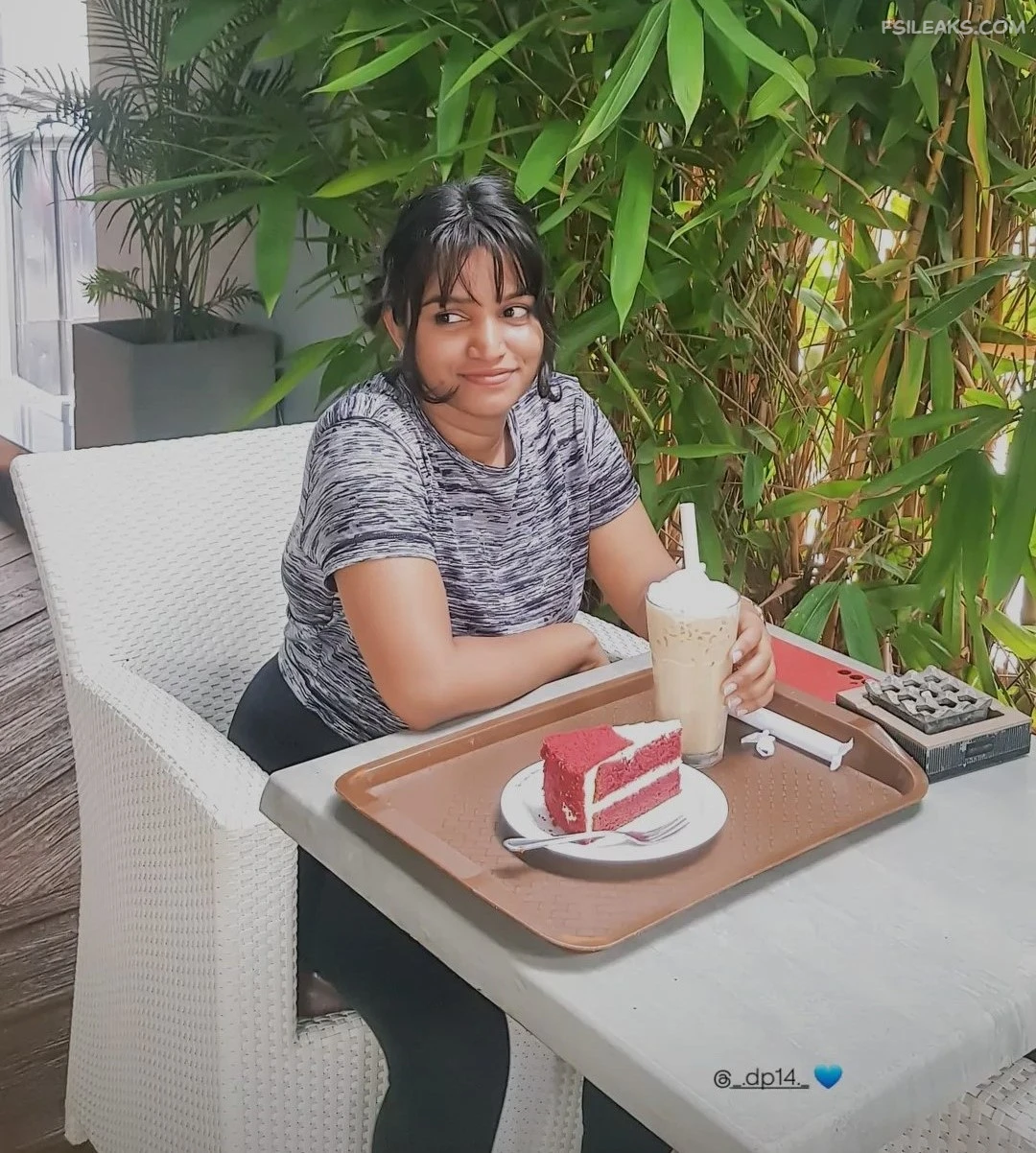 Sri Lankan Cute Girl Showing Body Nude Show Photos Part 3 - 77