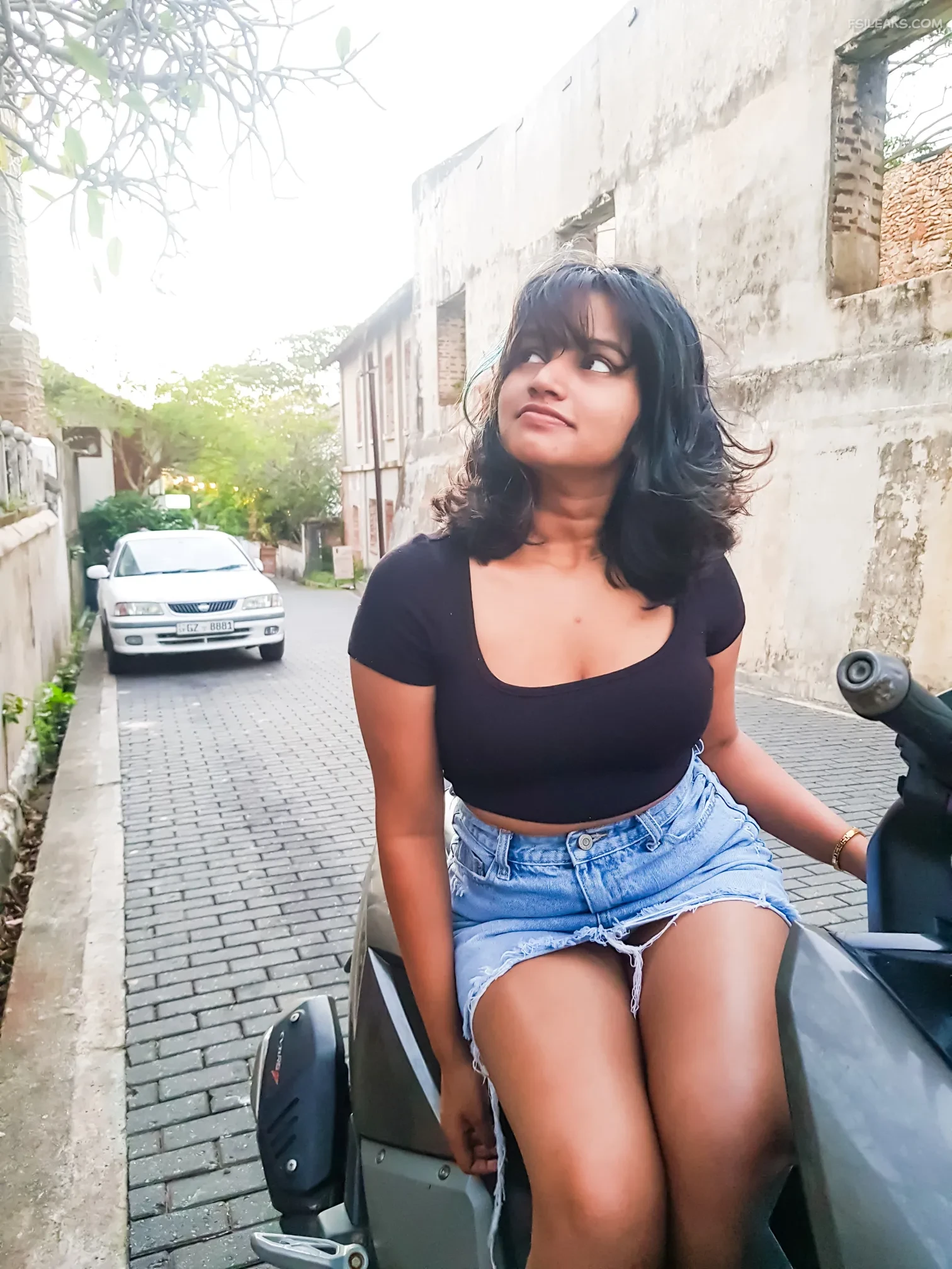 Sri Lankan Cute Girl Showing Body Nude Show Photos Part 3 - 17