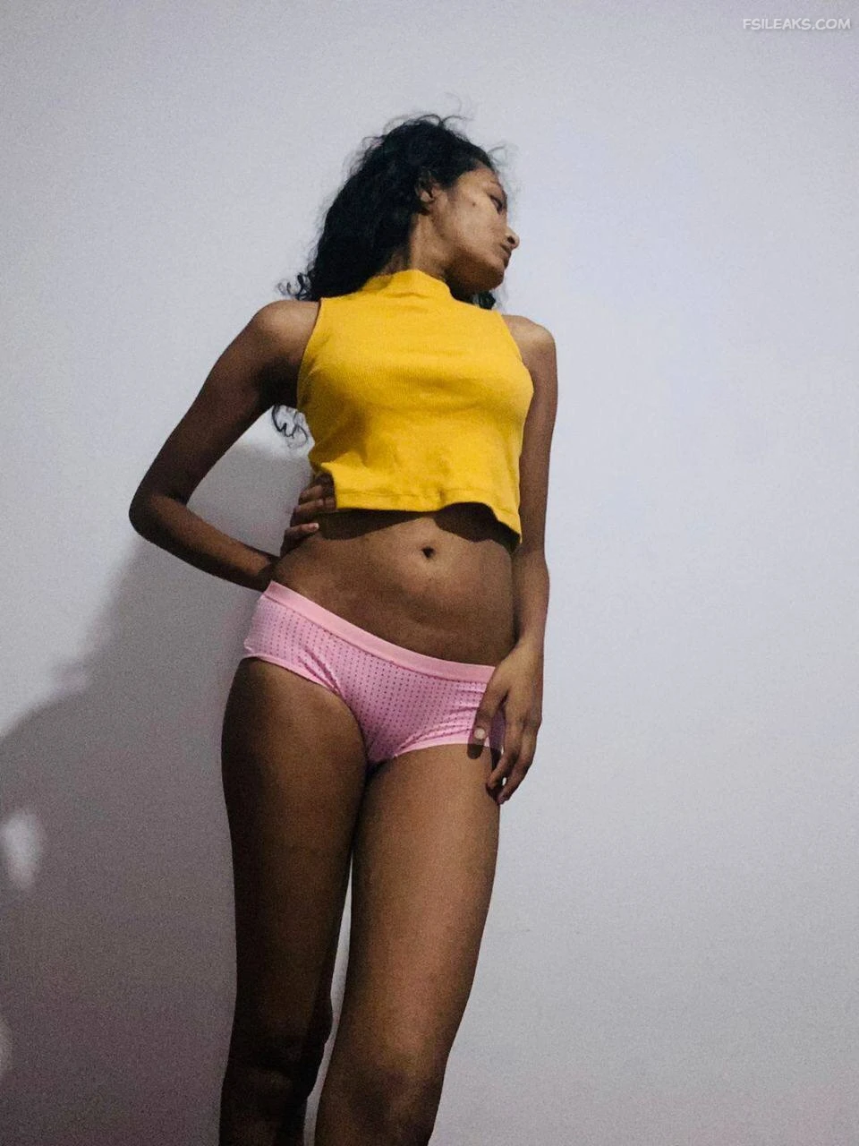 Sri Lankan Slim Girl Nude Show Photos - 133