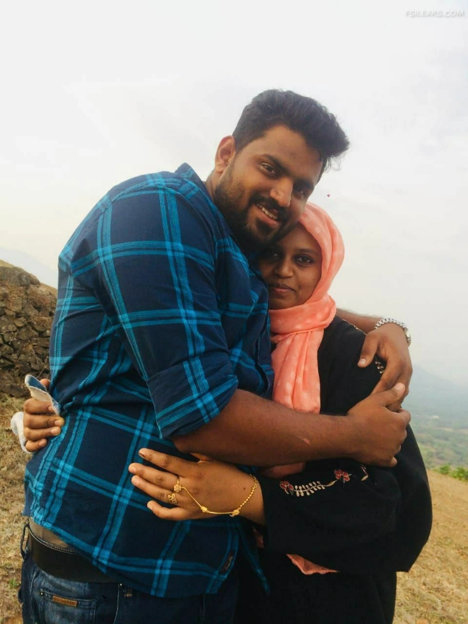 Tanker Cheater Bhabhi Nude Show Photos - 47